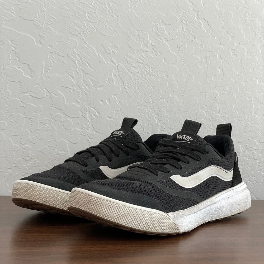 VANS UltraRange 2.0 Mens 8 Black White Casual UltraCUSH Sneakers Skate Surf